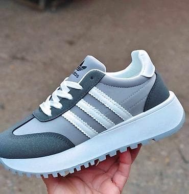 Adidas, 38 na lalafo.rs Adidas, 38