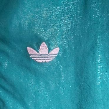 Adidas Originals ženska sportska jakna s kapuljačom. Kao nova na lalafo.rs — 2 Adidas Originals ženska sportska jakna s kapuljačom. Kao nova — 2