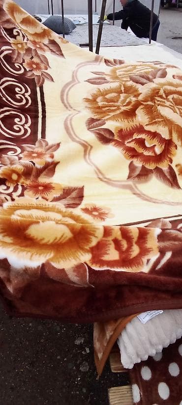 Blankets and Bedspreads: Ćebe 150*200 at lalafo.rs — 5 Blankets and Bedspreads: Ćebe 150*200 — 5