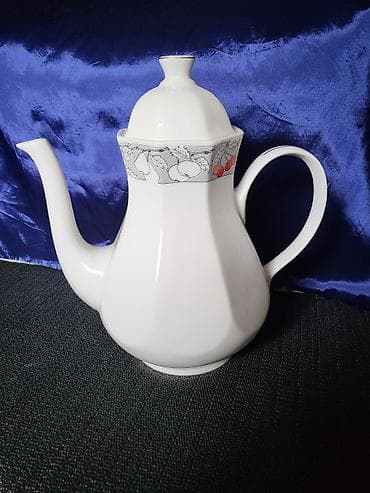 Bokal nov Fena porcelan iz 70ih. Bokal perfektan,sve na bokalu na lalafo.rs — 3 Bokal nov Fena porcelan iz 70ih. Bokal perfektan,sve na bokalu — 3