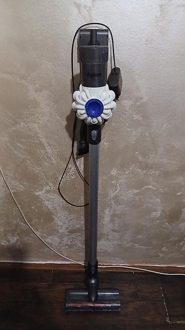 Dyson bežični štapni usisivač (serija V6/V7 tip dizajna) - Kompaktan na lalafo.rs — 1 Dyson bežični štapni usisivač (serija V6/V7 tip dizajna) - Kompaktan — 1