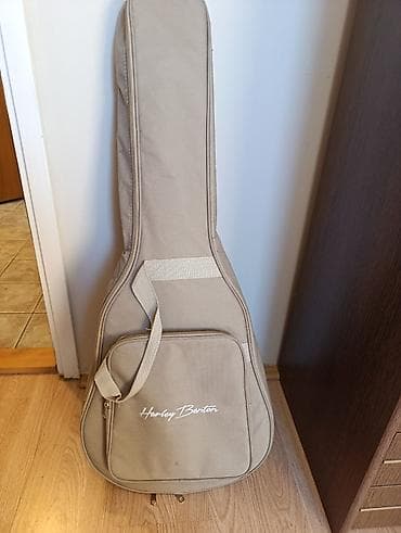 Prodajem akustičnu gitaru Harley Benton u dobrom stanju. Gitara je na lalafo.rs Prodajem akustičnu gitaru Harley Benton u dobrom stanju. Gitara je