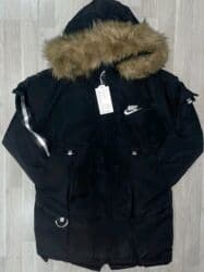 Dečije jakna 12 veličine za samo 6500 din na lalafo.rs Dečije jakna 12 veličine za samo 6500 din