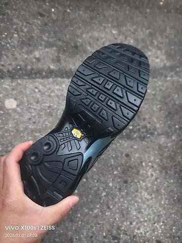 Novi model tn
Brojevi od 36 do 46
Cena 3500 din. Hc na lalafo.rs — 4 Novi model tn
Brojevi od 36 do 46
Cena 3500 din. Hc — 4