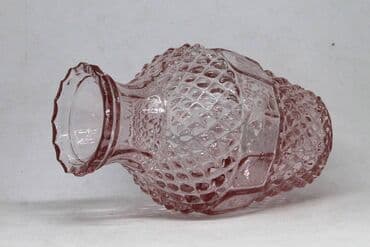 Crystals and minerals: Roze presovana vintage vaza – retro hobnail staklo, 60–70-te Lepa at lalafo.rs — 1 Crystals and minerals: Roze presovana vintage vaza – retro hobnail staklo, 60–70-te Lepa — 1