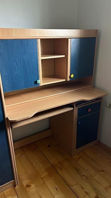 Dečiji sobni set – plakari i radni sto - Materijal: oplemenjena na lalafo.rs — 5 Dečiji sobni set – plakari i radni sto - Materijal: oplemenjena — 5