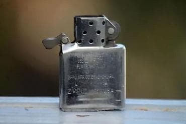 Zippo LIMITED Edition i MURATTI Ambasador upaljači. ORIGINAL. U at lalafo.rs — 5 Zippo LIMITED Edition i MURATTI Ambasador upaljači. ORIGINAL. U — 5
