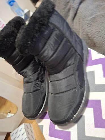 Ugg obuća 40, bоја - Crna na lalafo.rs — 2 Ugg obuća 40, bоја - Crna — 2