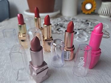 Set ruževa za usne – raznovrsni tonovi i finiši - Više različitih na lalafo.rs — 2 Set ruževa za usne – raznovrsni tonovi i finiši - Više različitih — 2