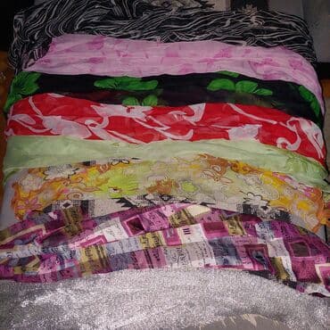 Set laganih ženskih ešarpi/šalova – razni dezeni i boje - Više komada na lalafo.rs Set laganih ženskih ešarpi/šalova – razni dezeni i boje - Više komada