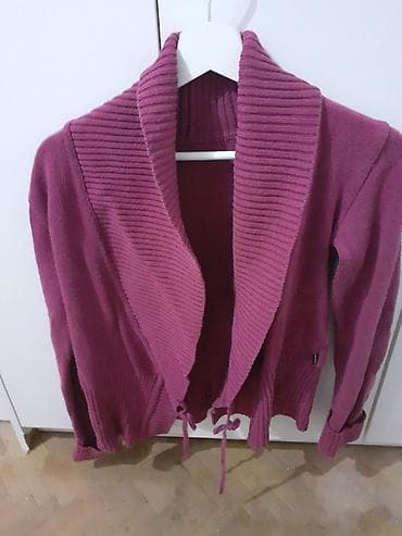 Ženski kardigan u boji maline/šljive. - Materijal: rebrasto pletenje na lalafo.rs — 1 Ženski kardigan u boji maline/šljive. - Materijal: rebrasto pletenje — 1