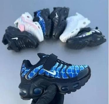 Tn dečije na čičak od 25 do 30
3300 din
pb na lalafo.rs Tn dečije na čičak od 25 do 30
3300 din
pb