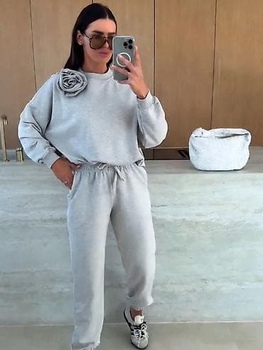 Women's Sweatsuits: 01. Novi model je stigao2799 dinara ✅✅ at lalafo.rs — 1 Women's Sweatsuits: 01. Novi model je stigao2799 dinara ✅✅ — 1