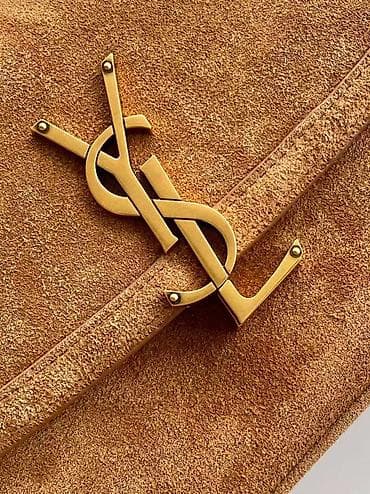 Torbica od brušene kože u boji karamele, sa prepoznatljivim metalnim na lalafo.rs — 5 Torbica od brušene kože u boji karamele, sa prepoznatljivim metalnim — 5