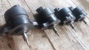 Regulator pritiska goriva Alfa JTD. Cena se odnosi na komad na lalafo.rs Regulator pritiska goriva Alfa JTD. Cena se odnosi na komad