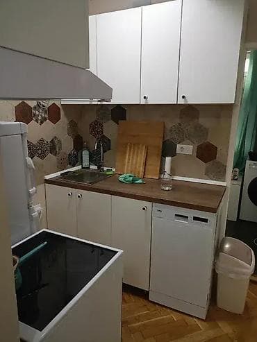 Kuhinja, Predsoblje, Element za Kupatilo Materijal: Izrađuju se u na lalafo.rs Kuhinja, Predsoblje, Element za Kupatilo Materijal: Izrađuju se u