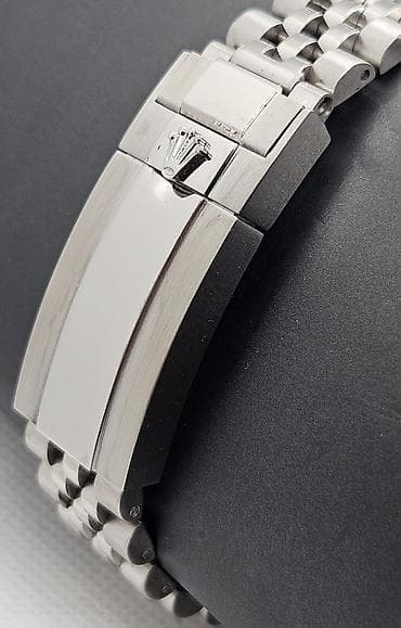 Rolex GMT‑Master II – Bruce Wayne - Prečnik sata 40mm - Kućište i na lalafo.rs — 2 Rolex GMT‑Master II – Bruce Wayne - Prečnik sata 40mm - Kućište i — 2