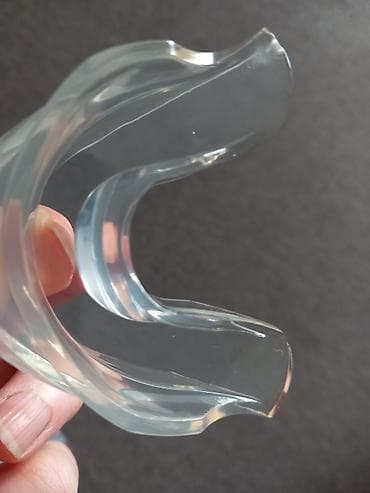 za svaki dan: Prozirna silikonska zaštita za desni/usta – štitnik za zube na lalafo.rs — 2 za svaki dan: Prozirna silikonska zaštita za desni/usta – štitnik za zube — 2