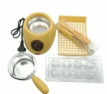 Aparat za topljenje čokolade Novo, u original pakovanju Opis: Aparat na lalafo.rs Aparat za topljenje čokolade Novo, u original pakovanju Opis: Aparat