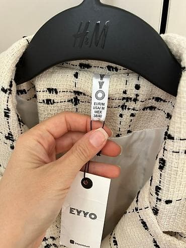 Blazers: Ženski blejzer/kaput EYYO, veličina M (EUR/USA M, MEX 38/40). - at lalafo.rs — 4 Blazers: Ženski blejzer/kaput EYYO, veličina M (EUR/USA M, MEX 38/40). - — 4