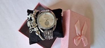 Sat + Narukvica
Cena 3100din
Dobija se u kutiji na lalafo.rs — 9 Sat + Narukvica
Cena 3100din
Dobija se u kutiji — 9