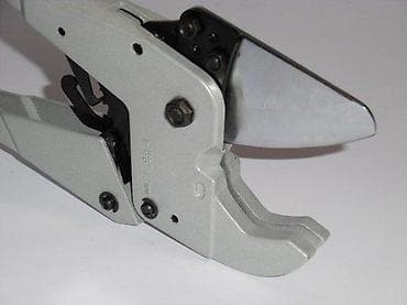 Makaze za sečenje PVC/PEX/ALU-PEX cevi - Profesionalne makaze sa na lalafo.rs Makaze za sečenje PVC/PEX/ALU-PEX cevi - Profesionalne makaze sa