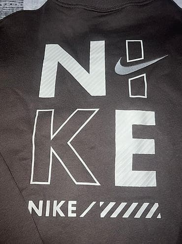Women's Sweatshirts: Nike Fleece Os Crew Kadin Sweatshirt vel.S NOVO at lalafo.rs — 7 Women's Sweatshirts: Nike Fleece Os Crew Kadin Sweatshirt vel.S NOVO — 7