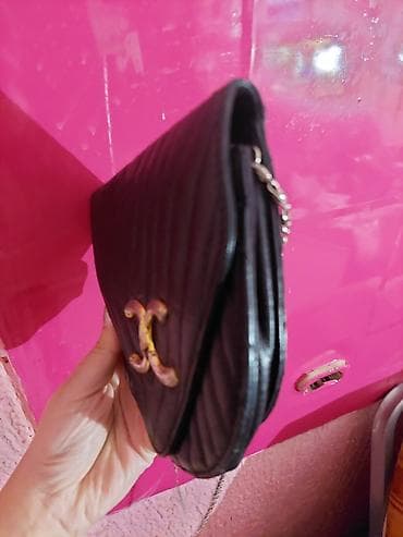 Kozna tasnica sa lancem, crne boje. Prava koza! at lalafo.rs — 2 Kozna tasnica sa lancem, crne boje. Prava koza! — 2