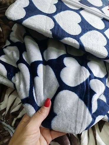 Set posteljina – prekrivač sa dve jastučnice - Trodimenzionalni na lalafo.rs — 9 Set posteljina – prekrivač sa dve jastučnice - Trodimenzionalni — 9