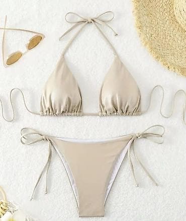 Swimwear: Jednodelni kupaći kostim u bež boji, sa trouglastim gornjim delom i at lalafo.rs — 1 Swimwear: Jednodelni kupaći kostim u bež boji, sa trouglastim gornjim delom i — 1