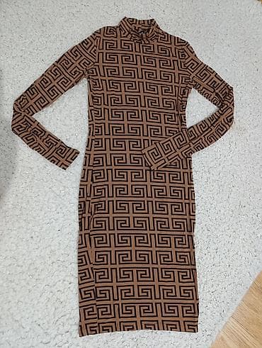 Haljina Amisu, veličina EU 34 (US/CA 4, CN 160/80), proizvedena u na lalafo.rs — 2 Haljina Amisu, veličina EU 34 (US/CA 4, CN 160/80), proizvedena u — 2