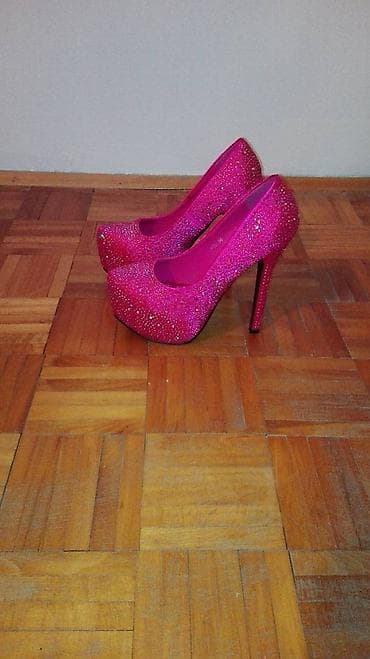 Raspeglane štikle sa platformom – fuksija/ružičaste, prekrivene na lalafo.rs — 1 Raspeglane štikle sa platformom – fuksija/ružičaste, prekrivene — 1