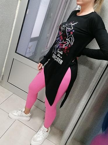 Predivna tunika
Pamuk elastin
Vel M L Xl na lalafo.rs — 1 Predivna tunika
Pamuk elastin
Vel M L Xl — 1