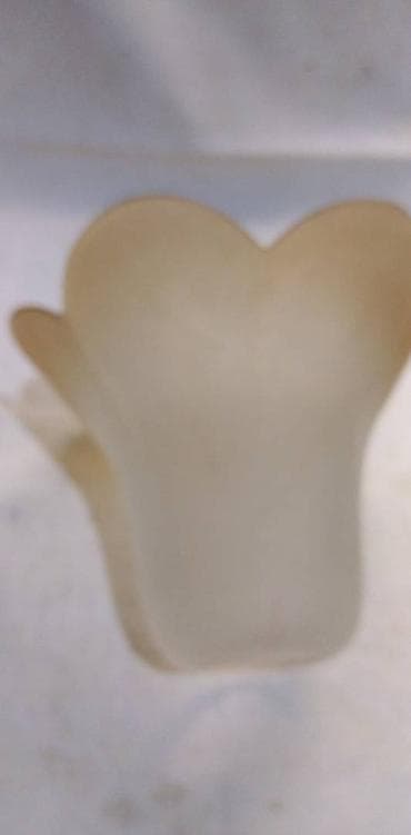 Staklo za luster ili lampu vis.14,otvor 4 cm.,otvor gornji 14 cm at lalafo.rs — 1 Staklo za luster ili lampu vis.14,otvor 4 cm.,otvor gornji 14 cm — 1