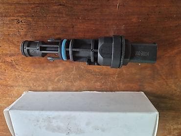 Senzor brzine pinjon Reno Clio 2 Reno Clio 3 Reno Megan 1 Reno na lalafo.rs — 1 Senzor brzine pinjon Reno Clio 2 Reno Clio 3 Reno Megan 1 Reno — 1