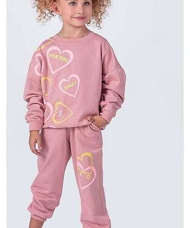 Dečiji komplet trenerke – roze - Dvodjelni komplet: dukserica i donji na lalafo.rs Dečiji komplet trenerke – roze - Dvodjelni komplet: dukserica i donji