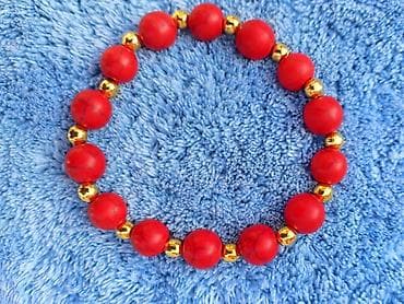 Narukvica Crveni Haulit 3 Narukvica od Crvenog Haulita, poludragi na lalafo.rs — 1 Narukvica Crveni Haulit 3 Narukvica od Crvenog Haulita, poludragi — 1