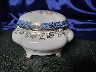 Satula vintaz porcelanska. Satula vintaz porceline de na lalafo.rs — 5 Satula vintaz porcelanska. Satula vintaz porceline de — 5