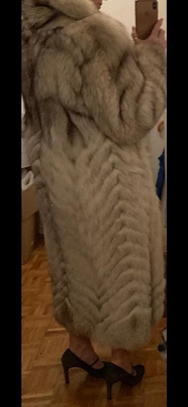 Dugačka damska bunda od prirodnog krzna POLARNA LISICA u svetlim na lalafo.rs — 6 Dugačka damska bunda od prirodnog krzna POLARNA LISICA u svetlim — 6