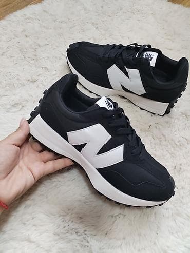 👑Brojevi 36-41 ✅Cena 2950 din Unisex New Balance 327 patike u crnoj at lalafo.rs — 1 👑Brojevi 36-41 ✅Cena 2950 din Unisex New Balance 327 patike u crnoj — 1