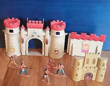 Figurice za decu: Zamak sa ekipom za igru. gusar, indijanac. zamak i indijanci. gusari na lalafo.rs — 1 Figurice za decu: Zamak sa ekipom za igru. gusar, indijanac. zamak i indijanci. gusari — 1