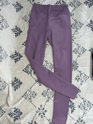 Nove helanke samo jednom obučene🤗
OYSHO marka na lalafo.rs Nove helanke samo jednom obučene🤗
OYSHO marka