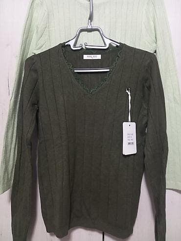 Ženski džemperi i bluze – više modela i boja. Vel L xl. - Tirkiz na lalafo.rs — 6 Ženski džemperi i bluze – više modela i boja. Vel L xl. - Tirkiz — 6