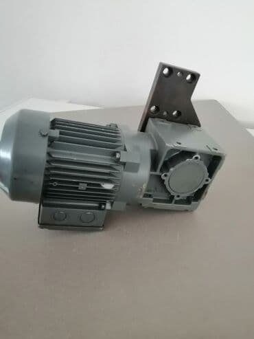 Cutting Pliers: Trofazni motor sa reduktorom, pogodan za roštilje at lalafo.rs — 1 Cutting Pliers: Trofazni motor sa reduktorom, pogodan za roštilje — 1