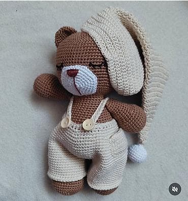 Heklana igračka – meda spavalica - Ručno rađen amigurumi meda od na lalafo.rs Heklana igračka – meda spavalica - Ručno rađen amigurumi meda od