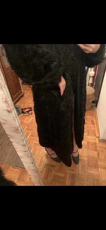 Dugački ženski bunda od tamnog prirodnog krzna - Klasičan, elegantan na lalafo.rs — 2 Dugački ženski bunda od tamnog prirodnog krzna - Klasičan, elegantan — 2