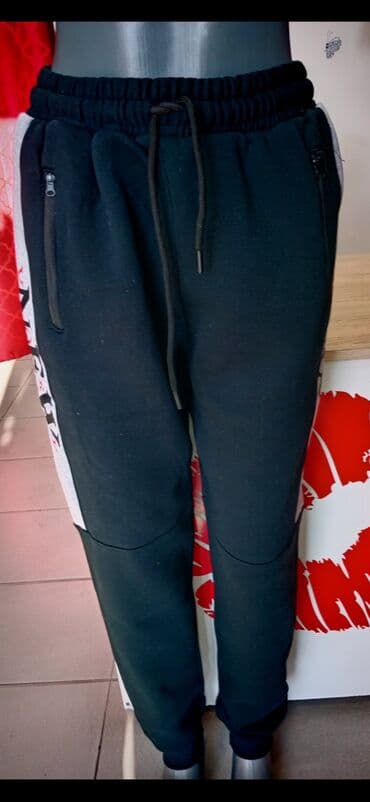 Muške trenerke pamučne futrovane vel. M. L. Xl cena 1399 din 💋 na lalafo.rs Muške trenerke pamučne futrovane vel. M. L. Xl cena 1399 din 💋