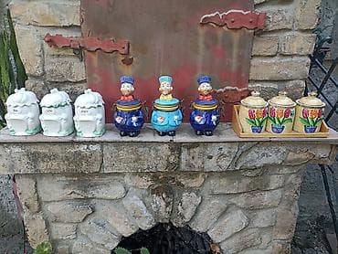Tri kompleta porculanski posudica za šećer, kafu so i slično sa slike at lalafo.rs Tri kompleta porculanski posudica za šećer, kafu so i slično sa slike