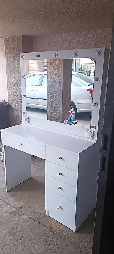 Ogledalo za sminkanje sa stolom Dimenzije 163x100x45 cm. Novo, izrada na lalafo.rs — 6 Ogledalo za sminkanje sa stolom Dimenzije 163x100x45 cm. Novo, izrada — 6