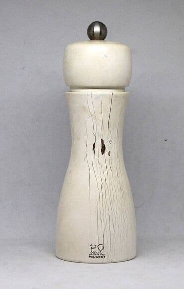 Stari uređaji: PEUGEOT FRANCE – Vintage mlin za biber, 16 cm Ikona francuskog na lalafo.rs — 1 Stari uređaji: PEUGEOT FRANCE – Vintage mlin za biber, 16 cm Ikona francuskog — 1
